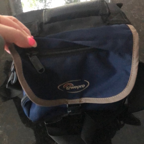 Lowepro nova mini camera bag - Picture 4 of 8